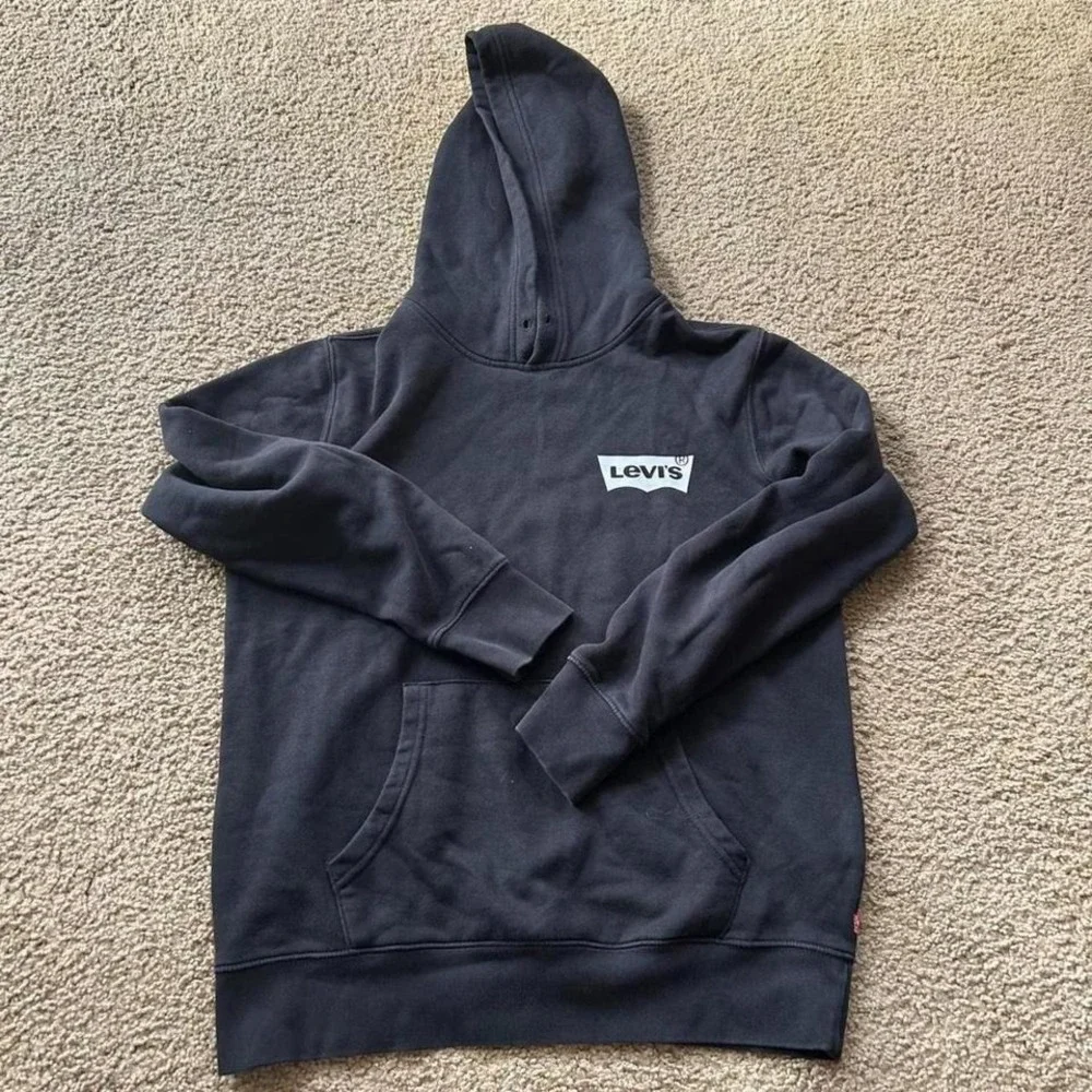 k Levi's hoodie with a unique‎ back design